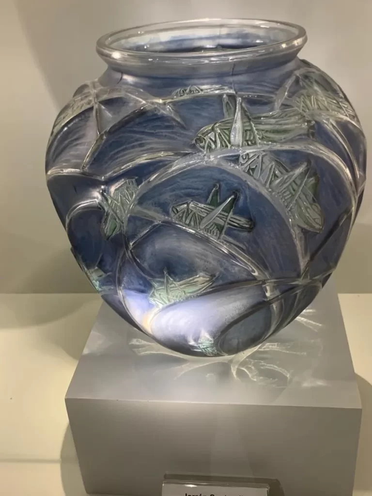 René Lalique. Jarrón Sauterelles. 